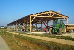 (36) Bâtiment Hangar à Matériel
