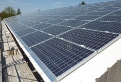 (36) Couverture d'un Atelier en Panneaux Solaires