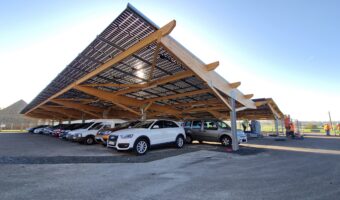 Ombrières solaires sur parking
